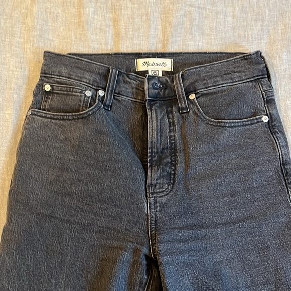Madewell jeans, perfect vintage lunar wash! Size 25, barely worn! - Picture 2 of 6